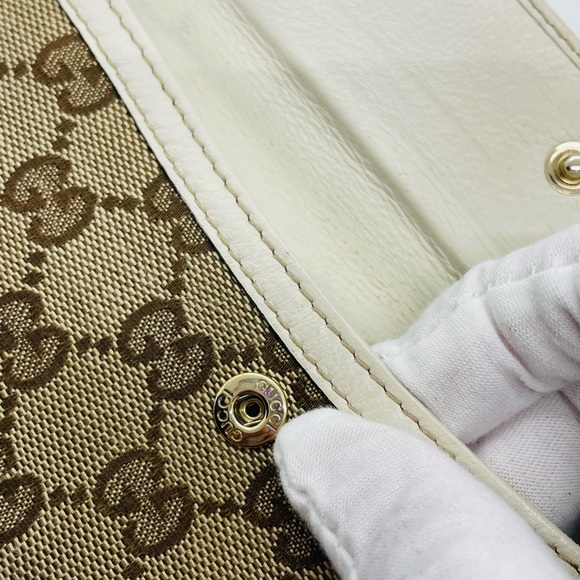 Gucci Beige and Brown Monogram Wallet - Picture 8 of 15